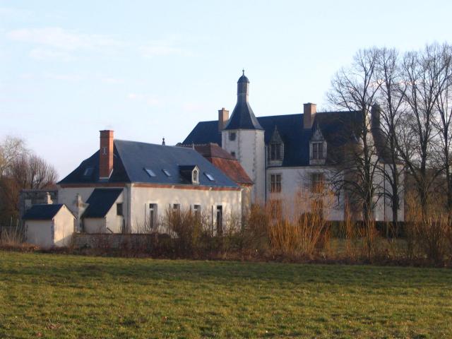 Le Château de Saragosse, à Limeux, Cher, France.