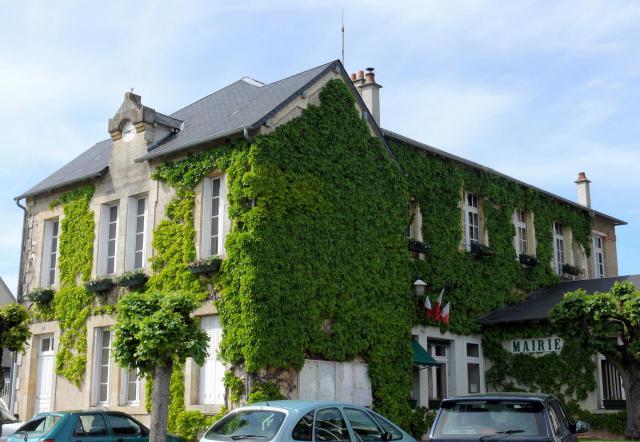 Orval (Cher) - Mairie
