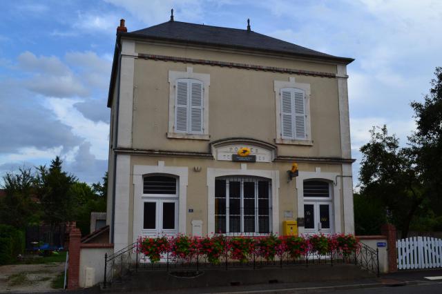 La poste de Savigny-en-Sancerre