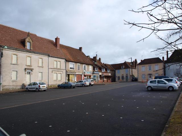 Boulleret (Cher, France) ; la place.