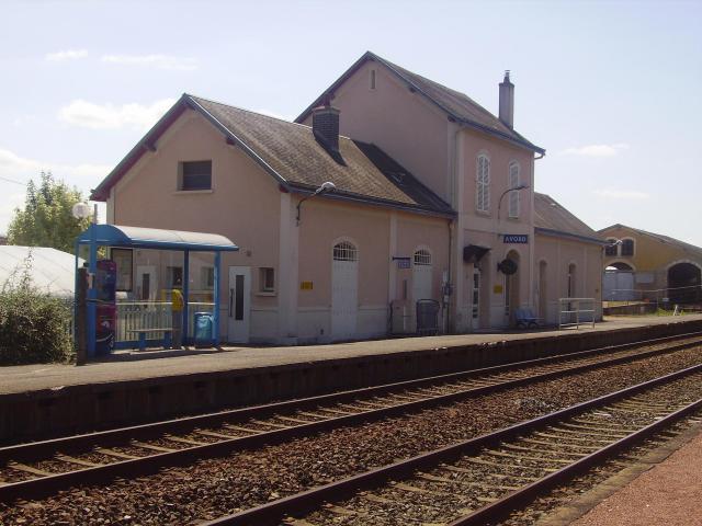 Gare d'Avord (Cher)
