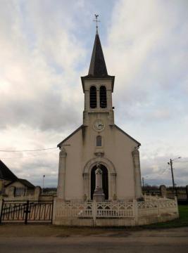 Photographie de la façade de l'église de la Nativité de la Vierge de Samerey (Côte-d'Or)