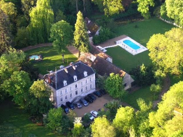 Hotel Château de Challanges