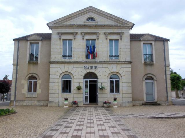 Mairie (XIXe s), Place Liberté, à Lamarche-sur-Saône (21).