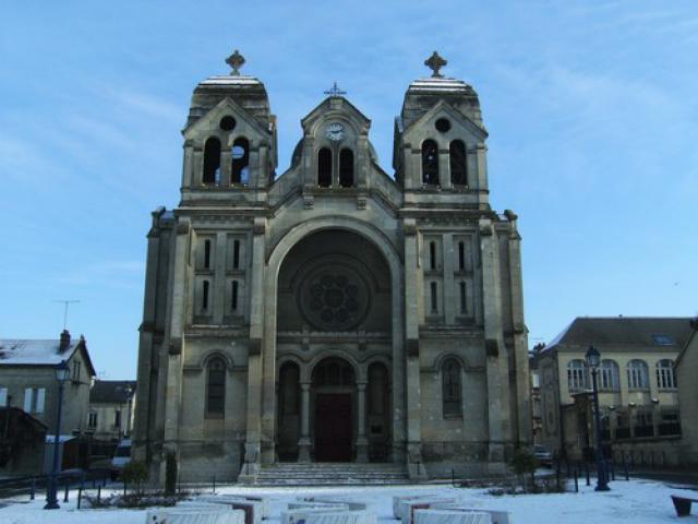 L'église du quartier de la Gare à Soissons.