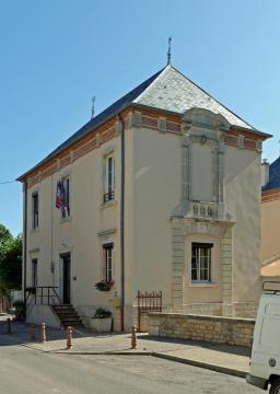 Mairie de Longchamp. (Longchamp, Côte d'Or, Bourgogne, France)