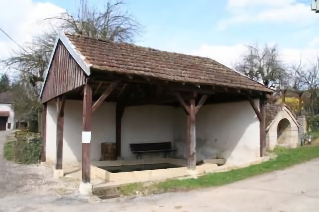 REMILLY en MONTAGNE Le lavoir