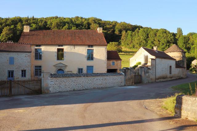 Ancien monastère rue d'Origny à Saint-Marc-sur-Seine