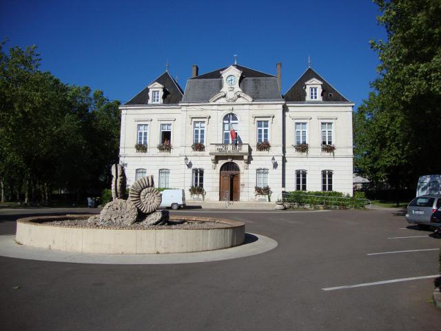 Nolay (Côte-d'Or, Fr) mairie.