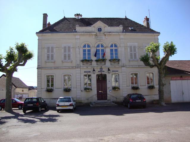 Santenay (Côte-d'Or, Fr) town hall