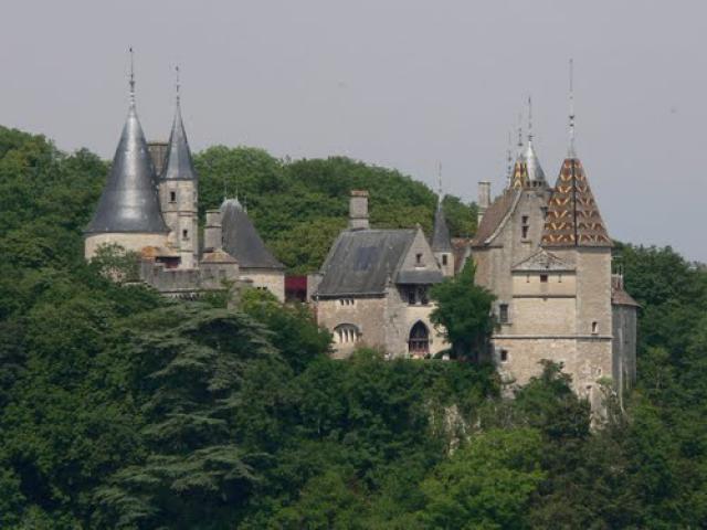 Château de la Rochepot (Côte d'Or)