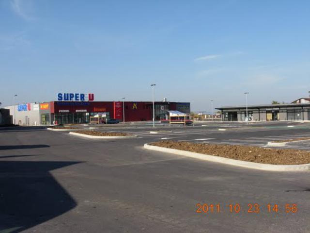 CENTRE COMMERCIAL