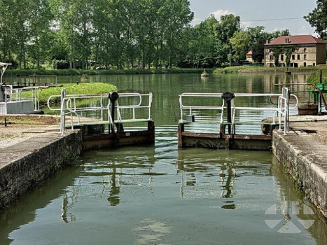 ©07.2.157: Canal de Bourgogne, Ècluse d'Escommes