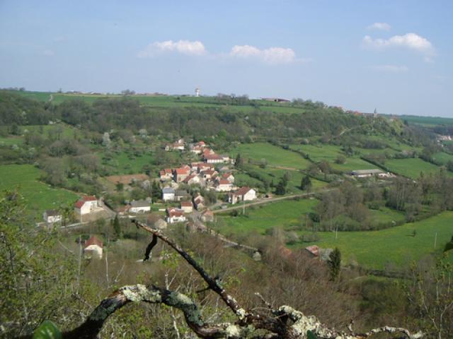 Corpoyer-les-Moines, hameau de Frôlois