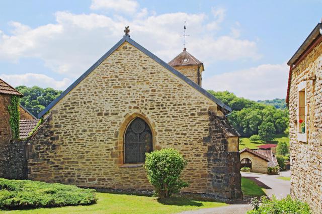 Chevet de l'église de la Nativité de Chevannay