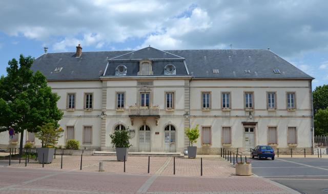 Mairie de Marsannay la Cote, Côte d'Or, Bourgogne, France