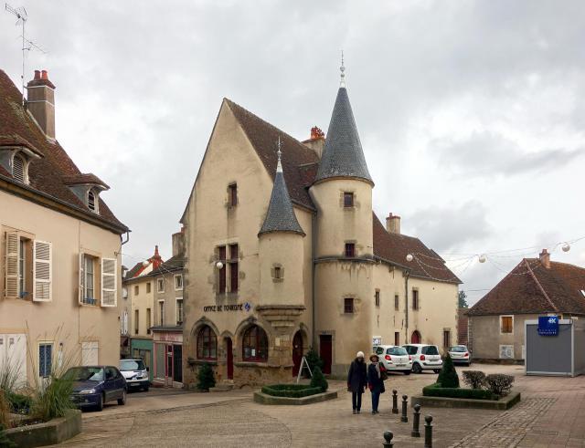 L'office de tourisme d'Arnay-le-Duc.
