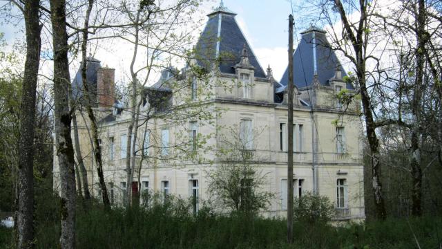 Château de Belan-sur-Ource.