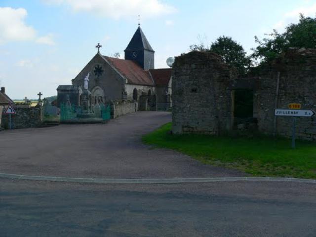 Lacour-d'Arcenay, l'église