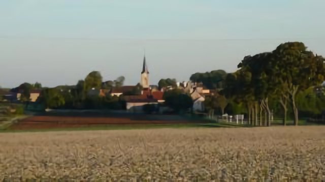 GR2, Le village de Chanceaux