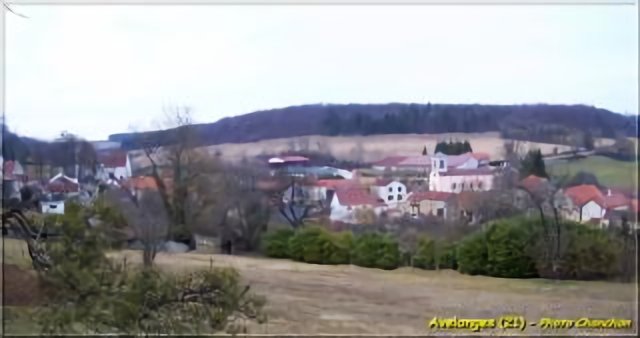 Avelanges (21) - Vue Générale (Photo Chanchan)