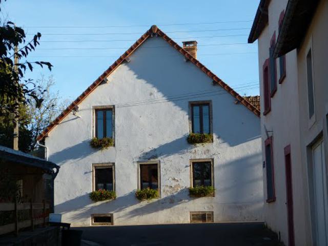 Liernais, Rue de la Poste 30/10/2012.