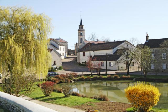 Mare et église de Francheville