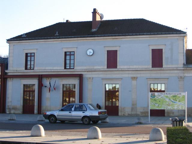 La gare ferroviaire de Montbard, Côte-d'Or, France.