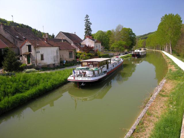 Le canal de Bourgogne JC