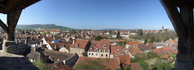Vue panoramique de Vitteaux à partir de la tour de guet du vieux château, Vitteaux, Côte-d'Or, Bourgogne, FRANCE