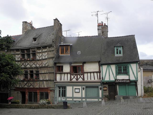 Maisons sise 15, 17 et 19 rue Fardel à Saint-Brieuc (22).