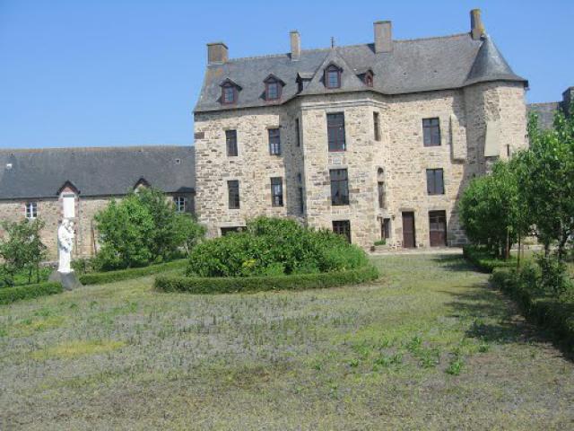 communauté des Chatelets ancienne résidence des évêques de St-Brieuc
