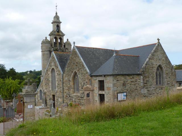 Eglise du XVIIème siècle située dans le bourg. Campanile reconstruit en 1882.
