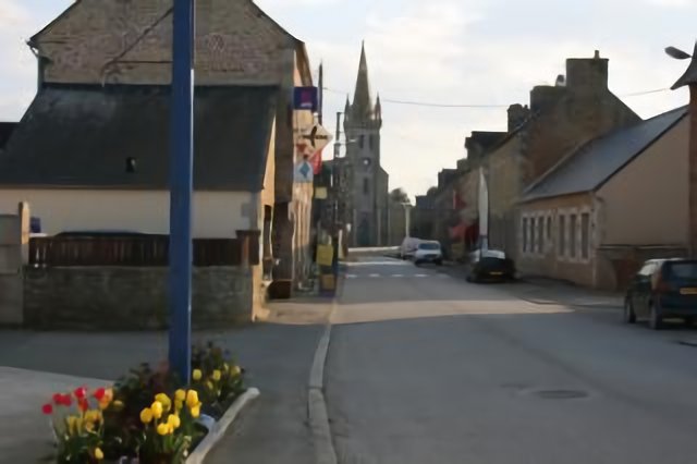 Rue 6 Aout 1944, Le Gouray