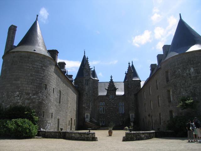 Le Château Kergrist à Ploubezre, Côtes-d'Armor