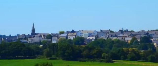 Uzel près l'Oust