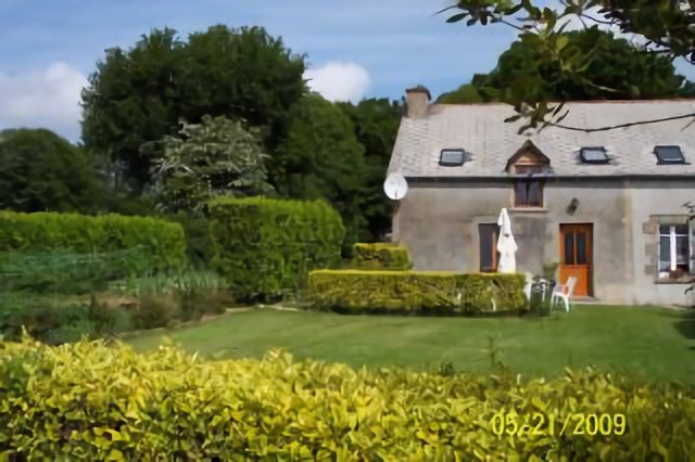 gite 1 fro the botto of the garden