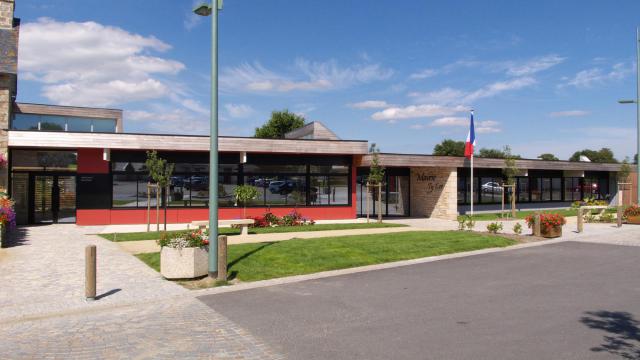 Mairie de Pabu, Côtes-d'Armor, Bretagne, France