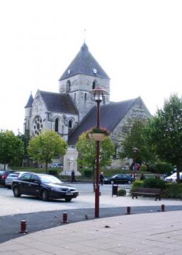 GUIGNICOURT : Eglise Saint-Pierre (Façade Nord-Ouest)