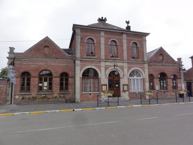 Étréaupont (Aisne) mairie-école