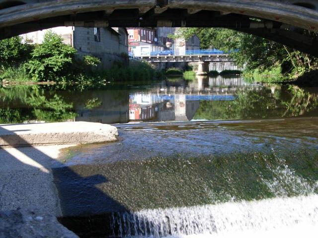 L`Oise Brücke in Hirson