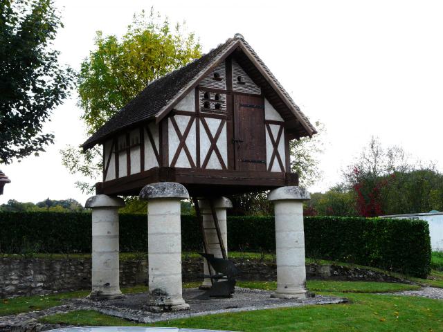 Pigeonnier de Jaunour, Boulazac, Dordogne, France