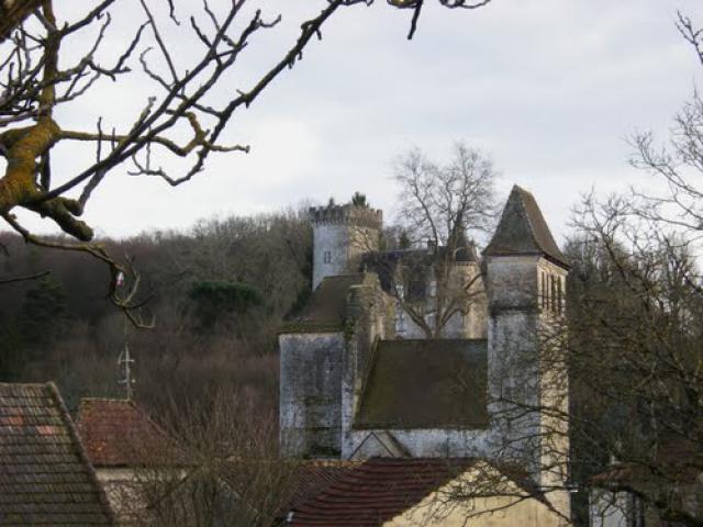 prats du périgord l'église et le chateau