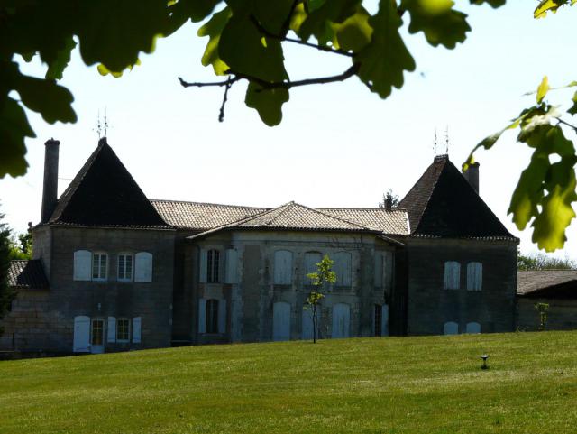 La façade nord du château du Désert, Le Pizou, Dordogne, France.