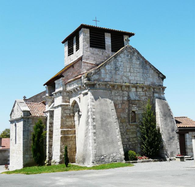 Église Saint-Eumache vue du sud-est, Cornille, Dordogne, France