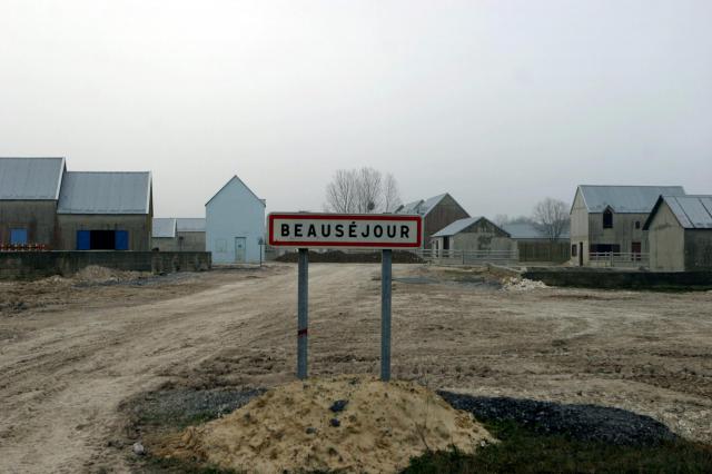 Photo du village de combat de Beauséjour au Centre d'entraînement au combat en zone urbaine de Sissonne en France