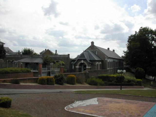 Mon école et le jardin publique