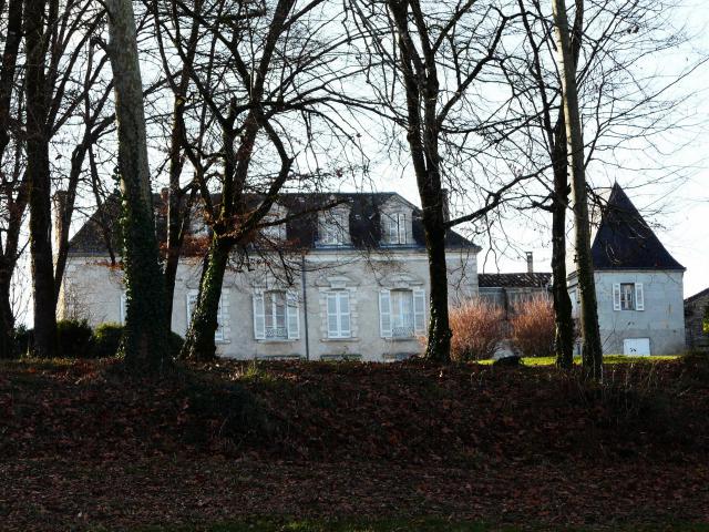 Cet édifice est répertorié dans la base Mérimée, base de données sur le patrimoine architectural français du ministère de la Culture, sous…