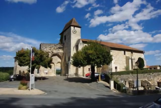Sourzac - L'église