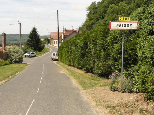 Paissy (Aisne) city limit sign